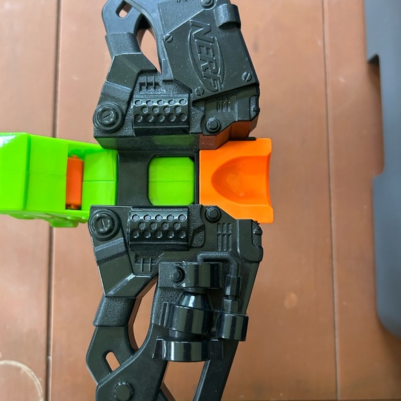 Nerf Zombie Strike  Wrathbolt Crossbow - Picture 4 of 4